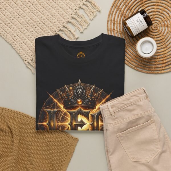 Leo Crown Graphic Streetwear T-Shirt