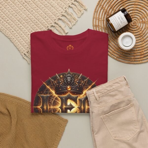 Leo Crown Graphic Streetwear T-Shirt