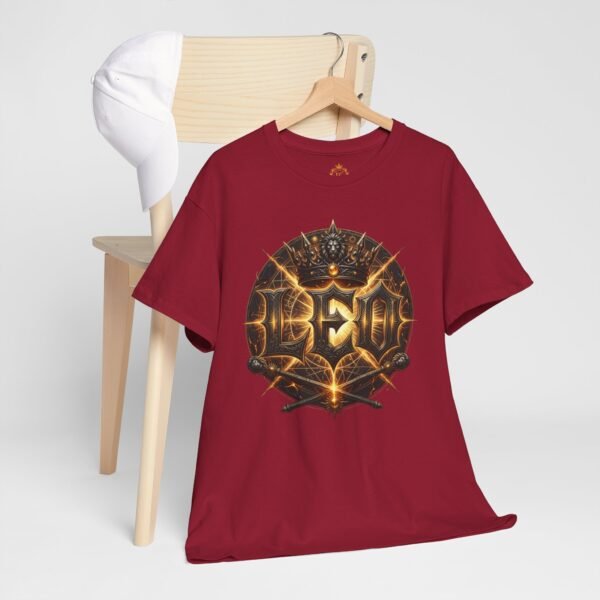Leo Crown Graphic Streetwear T-Shirt