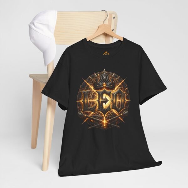 Leo Crown Graphic Streetwear T-Shirt